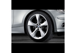 Jante BMW Série 1 Style 311 à rayons en étoile