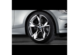 Jante BMW Série 1 Style 311 à rayons en étoile, chromée