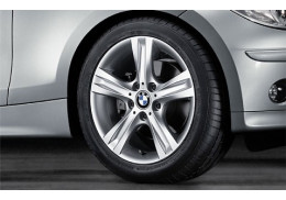 Jantes Style 262 à rayons en étoile pour BMW Série 1 E81 E82 E87 E88