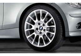 Jantes Style 216 à rayons radiaux pour BMW Série 1 E81 E82 E87 E88