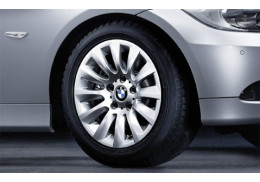 Jante Style 282 à rayons multiples pour BMW Série 3 E90 E91