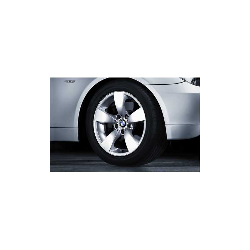 Jante Style 138 à rayons en étoile pour BMW Série 5 E60 E61 Jante Style 138 à rayons en étoile pour BMW Série 5 E60 E61