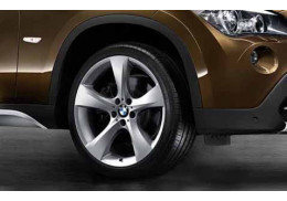 Jante Style 311 à rayons en étoile pour BMW X1 E84