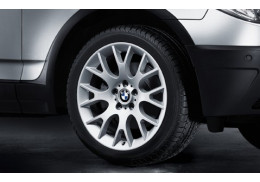 Jante Style 145 à rayons croisés pour BMW X3 E83