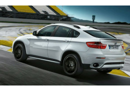 Pack aérodynamique Performance en apprêt pour BMW X6 E71