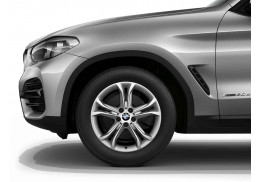 Jante en alliage léger 18" style 688 pour BMW X3 G01