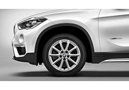 Jante 17" style 560 à rayons en V pour BMW X1 F48