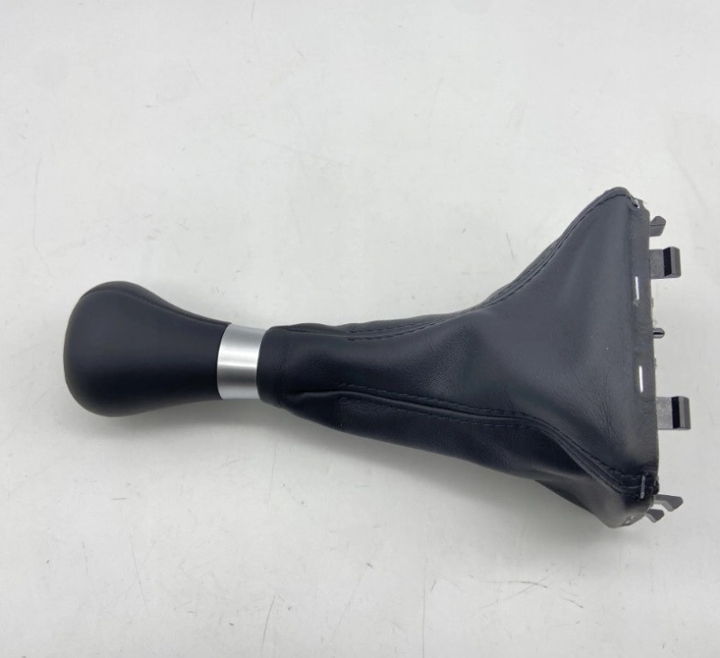 Pommeau De Levier De Vitesse + Soufflet 6 Vitesses Argenté Pour Skoda Octavia II (MK2 – 2004+)