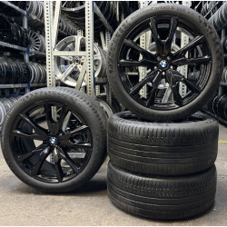 Roues complètes hiver 22"...