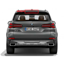 Troisième feu stop arrière...