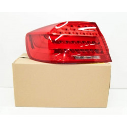 Feu arrière latéral (coté...