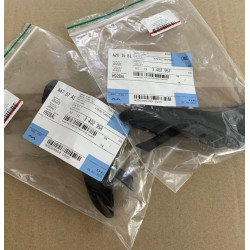 Cache pare-brise gauche ET...