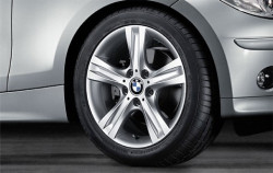 Jante 17" Style 262 pour BMW Série 1 E81 E82 E87 E88