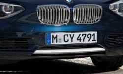 Barre cache centrale de pare-choc "Urban" pour BMW Série 1 F20 F21 Phase 1