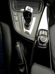 Cache décor console centrale "Piano Black" pour BMW Série 4 F32 F33 F34﻿