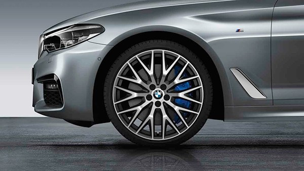 Jante 20" style 636 à rayons croisés, bicolores « Orbitgrey », polies pour BMW Série 5 G30 G31