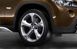 Jante Style 320 à rayons en étoile pour BMW X1 E84