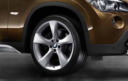 Jante Style 311 à rayons en étoile pour BMW X1 E84