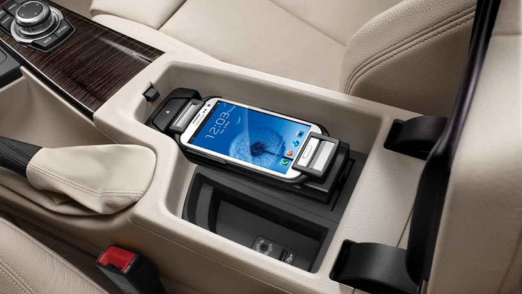 Snap-in BMW pour Samsung Galaxy S2 S3 et S4 pour BMW Série 3 E90 E91 E92 E93 F30 F31 F34 Gran Turismo