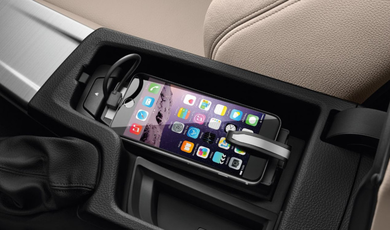 Snap-in iPhone 7 pour BMW Série 2 F23 F23 F45 F46