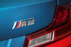 Logo de coffre arrière BMW "M2" pour BMW M2 F87