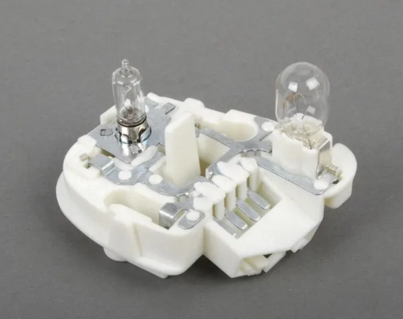 Porte-lampe de feux de couvercle de coffre (coté au choix) pour BMW Série 3 E90 LCI