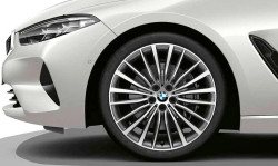 Jante 20" en alliage léger à rayons multiples style 700 pour BMW Série 8 G14 G15 G16