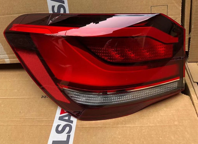 Feu arrière LED panneau latéral ( coté au choix) pour BMW X1 F48 LCI phase 2