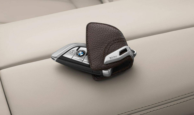 Etui à clés BMW MOKKA avec fermoir en acier inox pour BMW Série 6 Gran Turismo G32