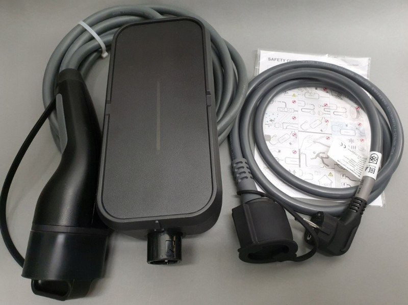 Câble de charge IEC (Type 2) 16A avec adaptateur 220v (prise domestique) pour BMW iX1 U11