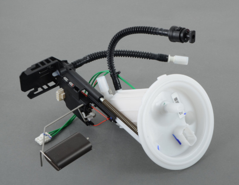 Filtre à carburant avec régulateur de pression pour BMW M6 E63 E64