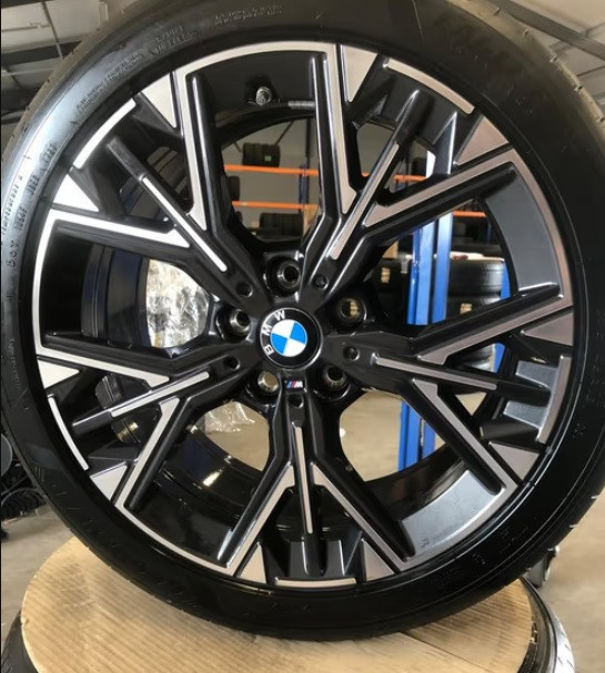 Jante 18" BMW Style 975M pour BMW Série 1 F70