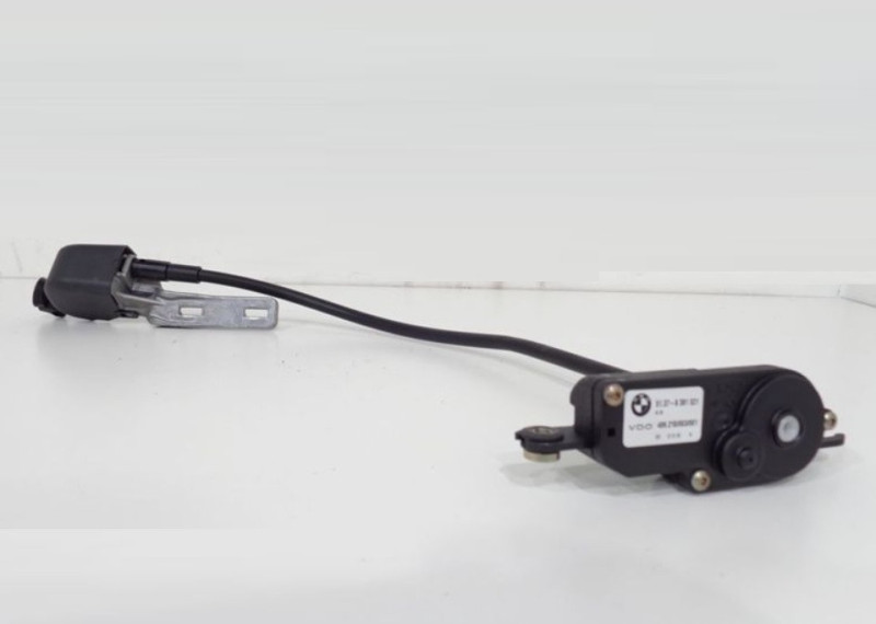 Mécanisme de vitre de déflecteur avec commande (coté au choix) pour BMW Série 3 E46 Compact