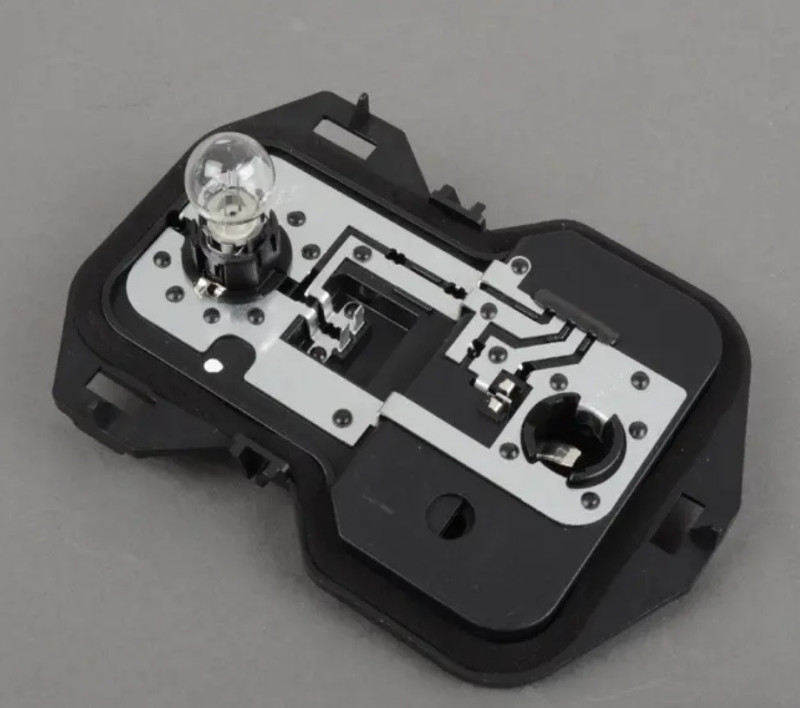 Porte-lampe de feux latéral arrière (coté au choix) pour BMW X4 F26