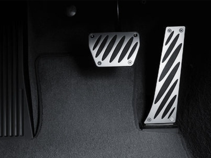 Surfaces des pédales en aluminium BMW X5 E53 (Pour boite automatique)